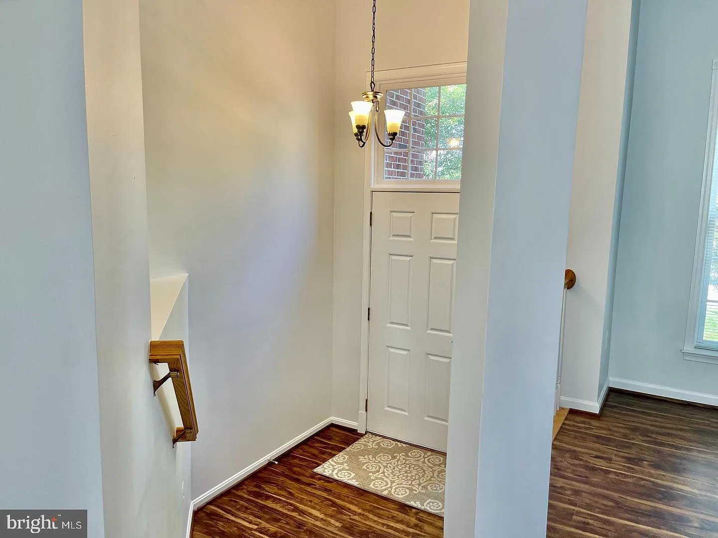 4 bed, 3.5 bath, 2754 sqft, $4,000 — Photo 2