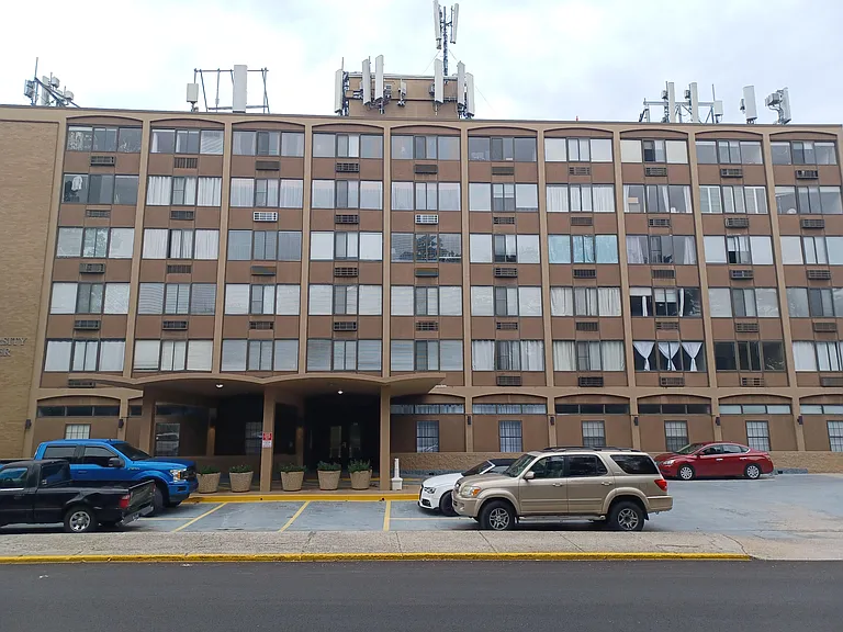 1700 Clinch Ave #207 — Photo 1