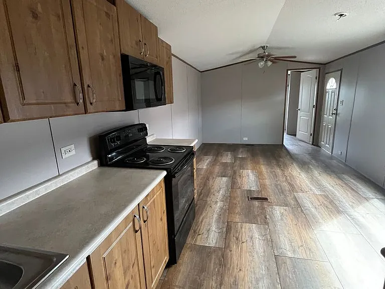 2901 E Highway 107 — Photo 96