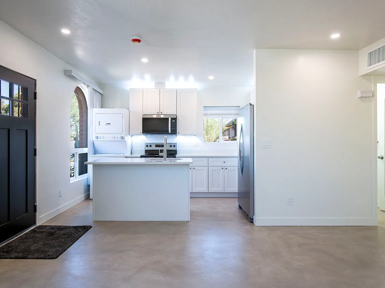 2 bed, 780 sqft, $1,500 — Photo 2