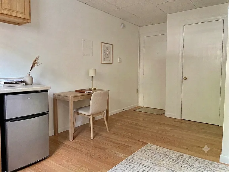 405 Beacon St #A2 — Photo 2