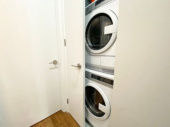 5th image of 370 E 23rd St #3