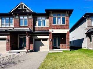 529 Rowers Way, Ottawa, ON K1X0C6