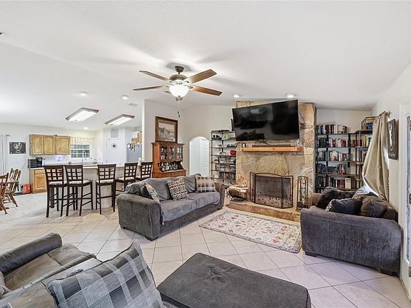 2nd image of 399 NE 899TH STREET