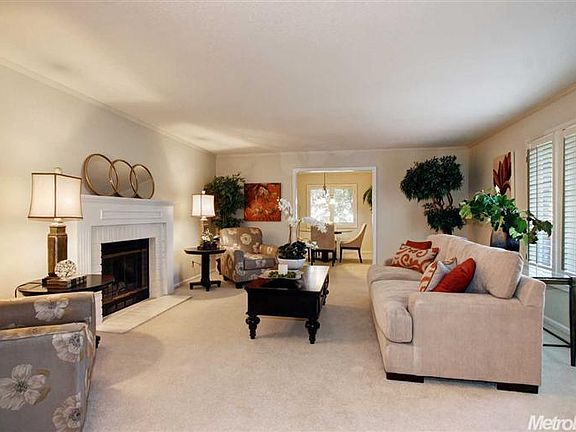 3rd image of 1011 Wilhaggin Park Ln