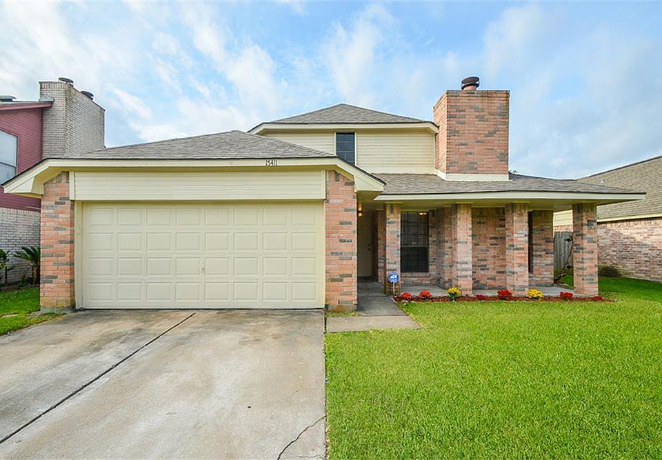 1st image of 15411 Wildwood Lake Dr