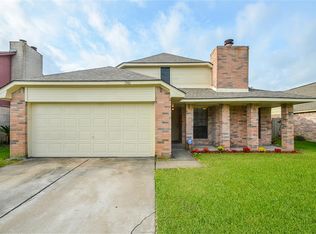 15411 Wildwood Lake Dr, Houston, TX 77083