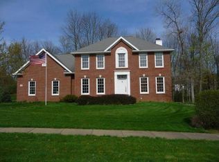 1301 Willow Oak Ct, Heath, OH 43056