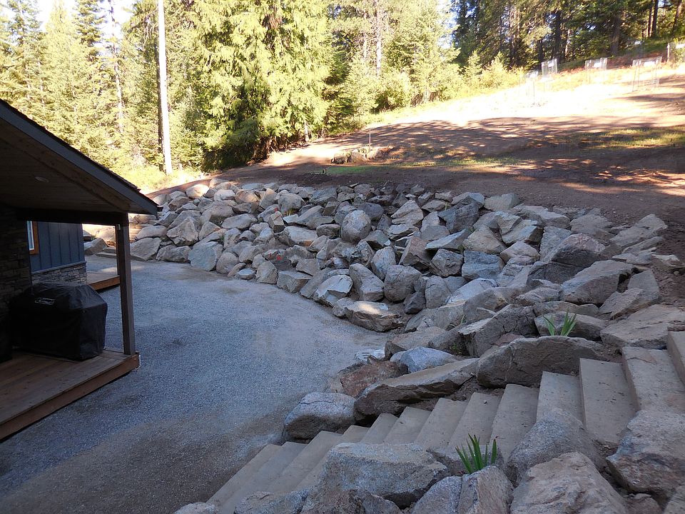Stone landscaping with steps