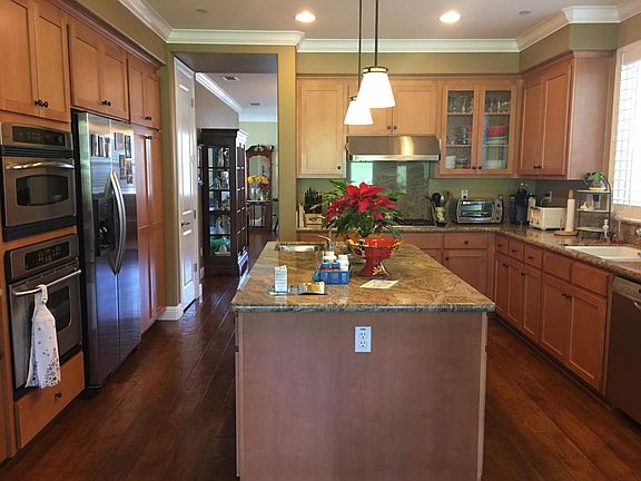5th image of 412 Montini Way