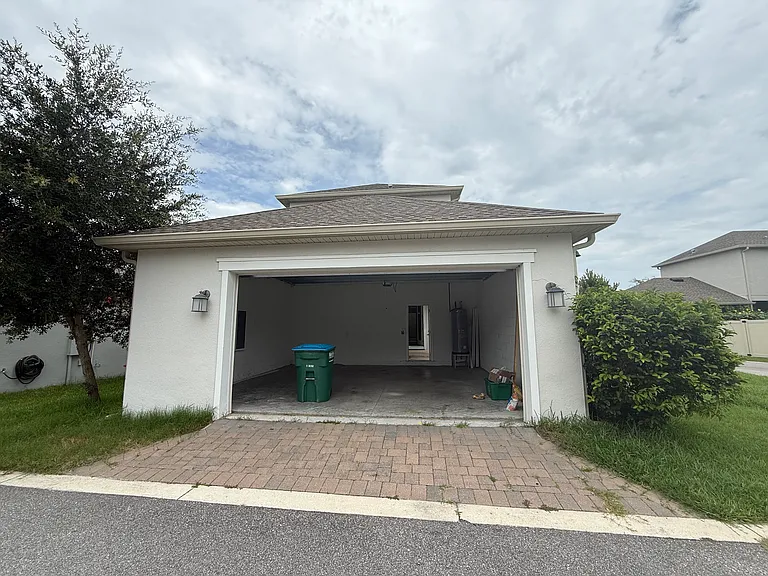 1337 Silver Moon Ln — Photo 23