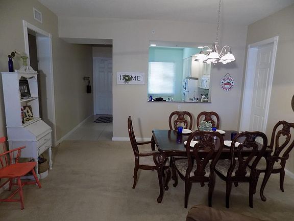 4th image of 38 Harbour Isle Dr E Unit 106