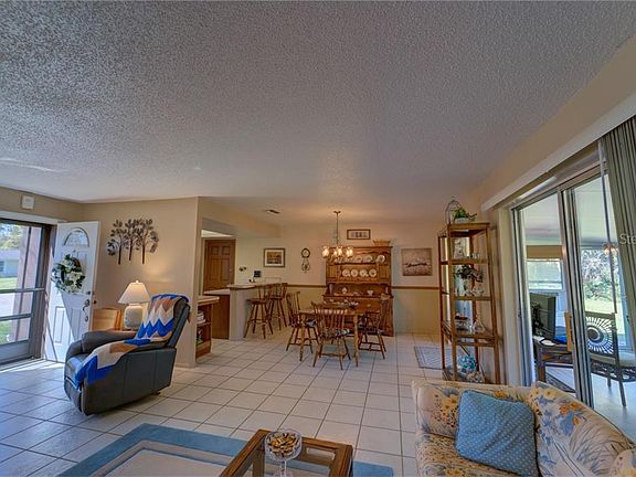 5th image of 5023 Lindsay Ct
