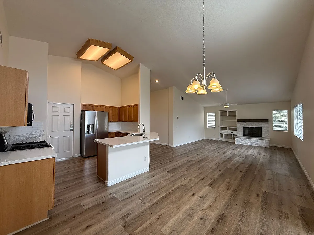 Building Photo - 6757 W Avenue L10