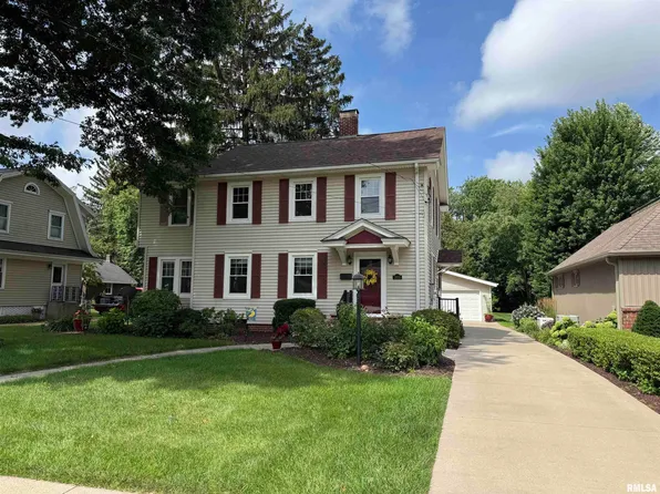 1668 N Cherry St, Galesburg, IL 61401