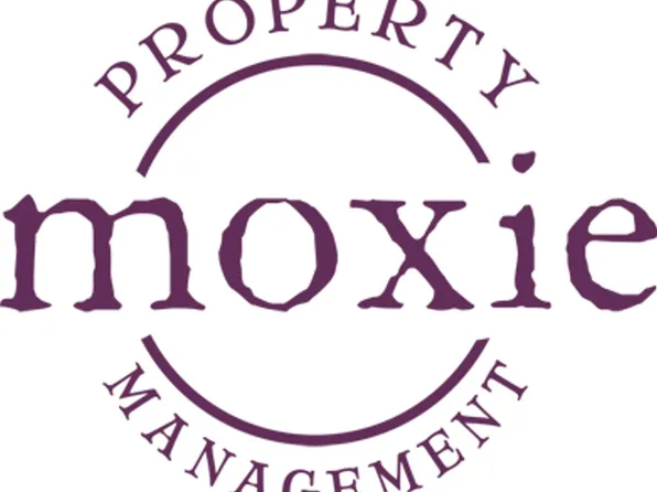 220 School St, Azle, TX 76020