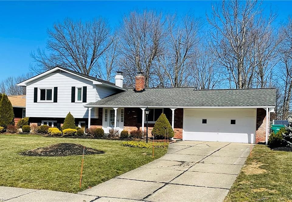 1st image of 8213 Fairfax Dr
