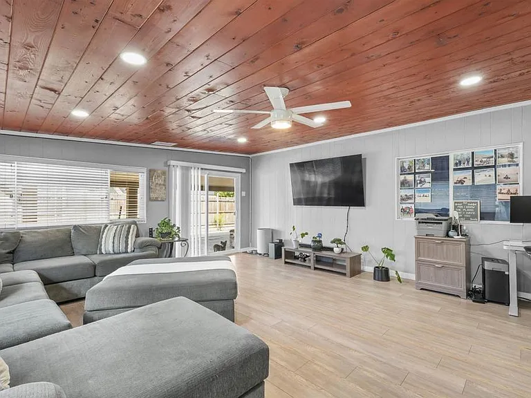 820 Blackwood Dr — Photo 16