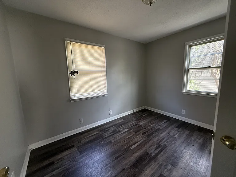 3718 Charloe Ct — Photo 7