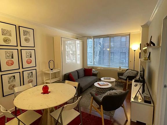 4th image of 145 E 48th St APT 5H