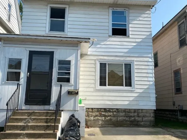 913 E 25th St, Erie, PA 16503