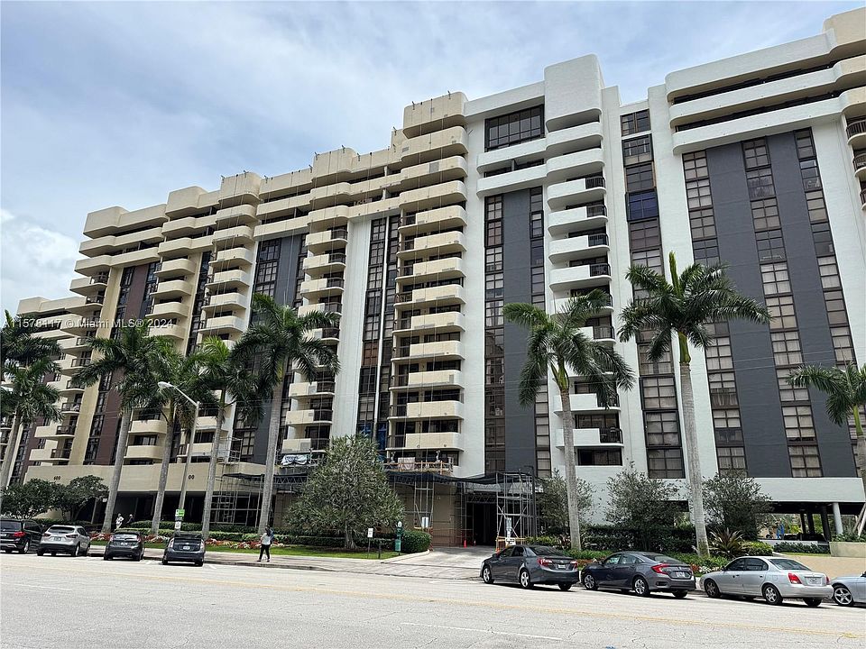 1st image of 600 Biltmore Way APT 908