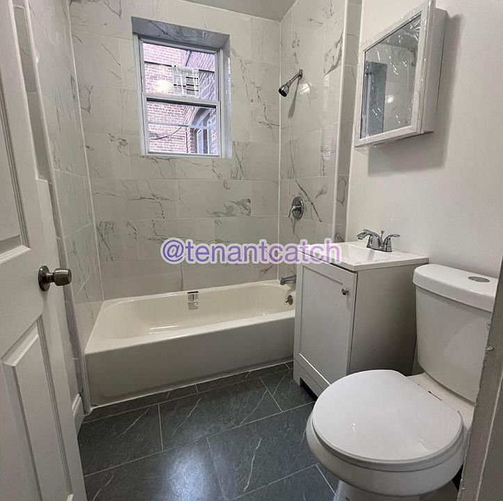 2nd image of 404 Hawthorne Ave #5A