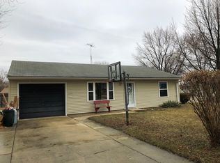 2005 Dartmoor Dr, Joliet, IL 60435