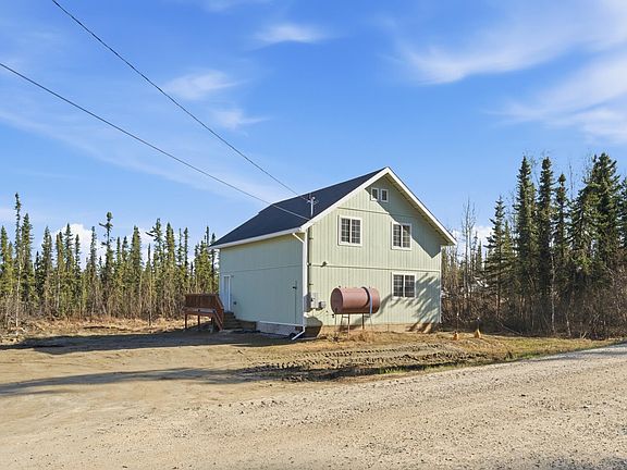 2nd image of 960 Pickering Dr