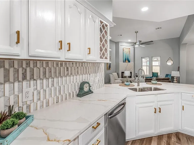 13826 Sea Horse Ave — Photo 13