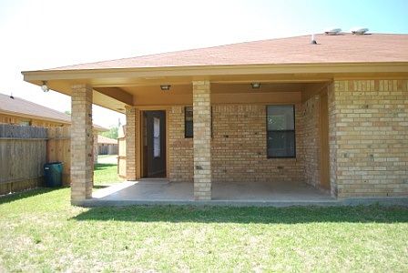 2nd image of 913 McClure Ln #B
