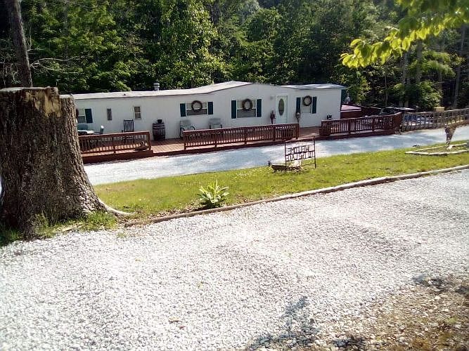 1st image of 120 Eden Dr