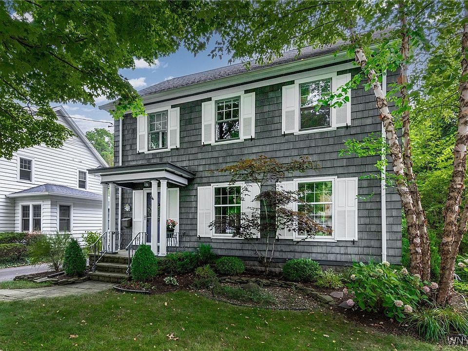 1st image of 102 Oakgrove Dr