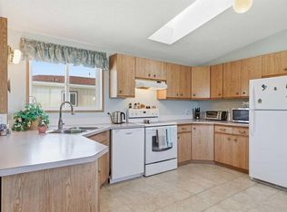 900 Ross St #1, Crossfield, AB T0M0S0