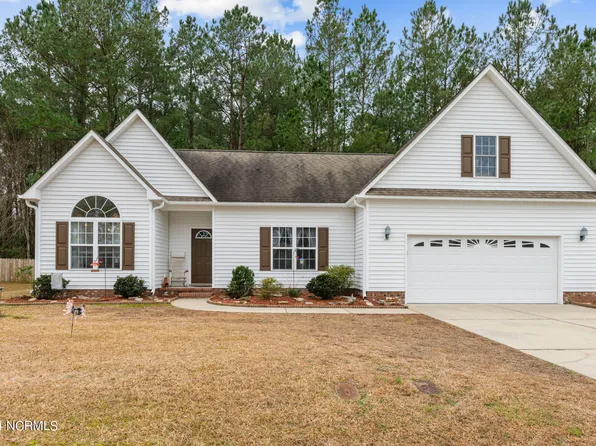 203 Croatan Woods Drive, New Bern, NC 28562