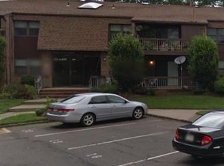 107 Sharon Ct, Woodbridge, NJ 07095