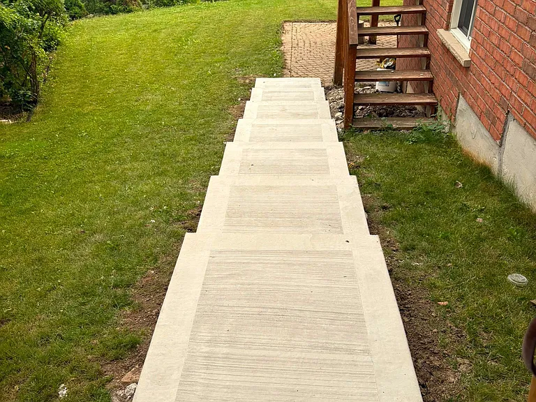 38 Dells Cres #BASEMENT — Photo 3