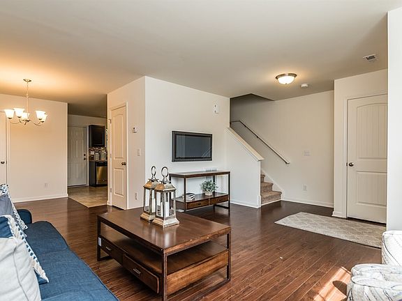 3rd image of 3533 Aldie Ct #1