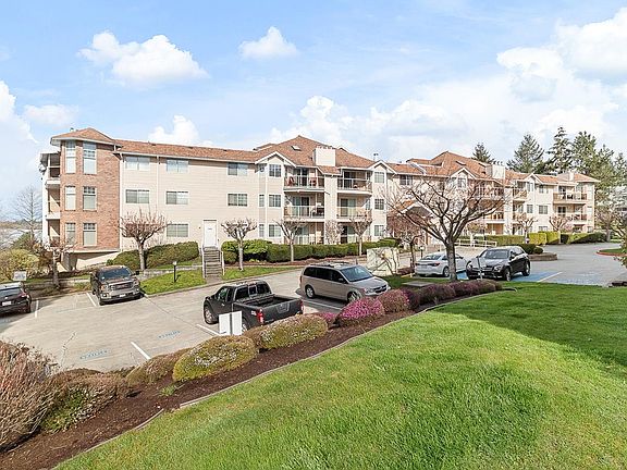 3rd image of 22611 116th Ave #126