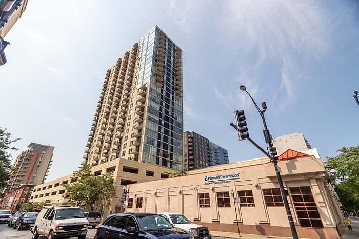 1st image of 1212 N Lasalle St #907