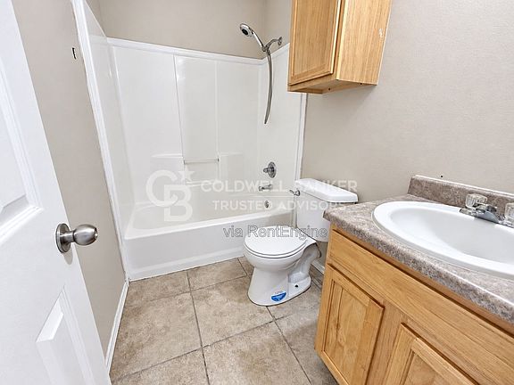 5th image of 717 43rd St