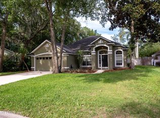 1673 Tall Tree Dr E, Jacksonville, FL 32246
