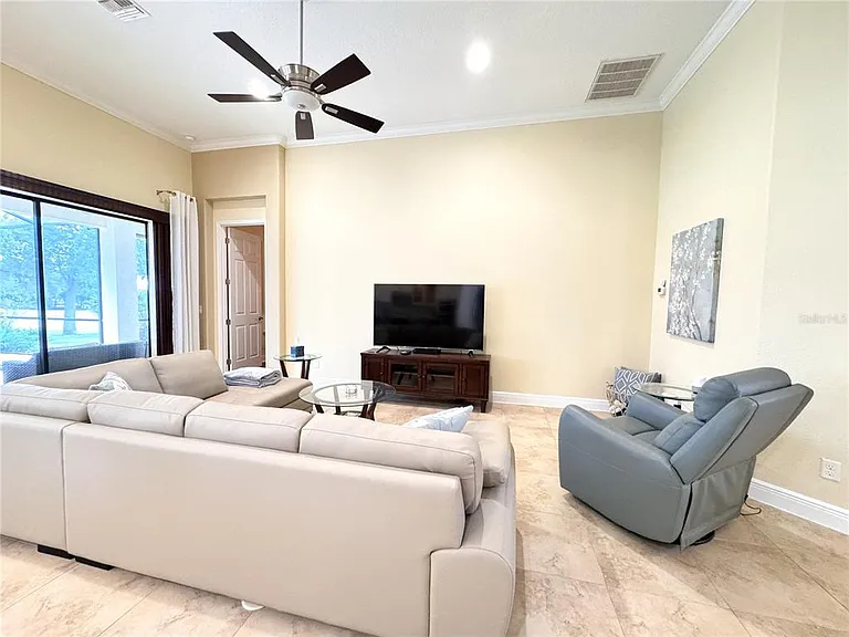 1240 W Diamond Shore Loop — Photo 3