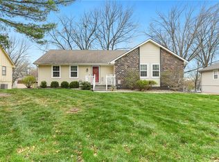 1009 SW 15th St, Blue Springs, MO 64015