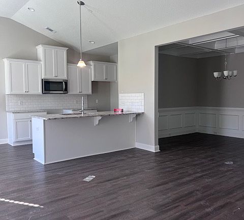 3rd image of 218 Laguna Way