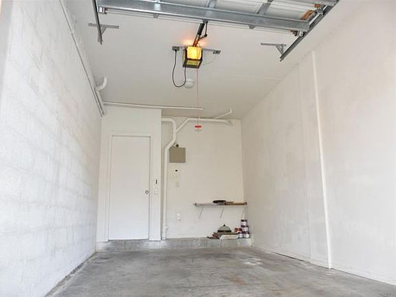 4th image of 2490 Centergate Dr APT 202