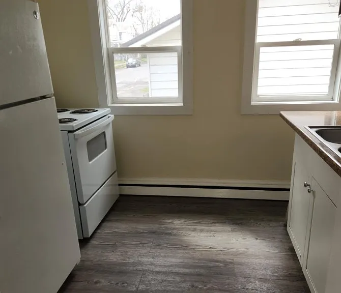14 Lawrence Ave #1F — Photo 2