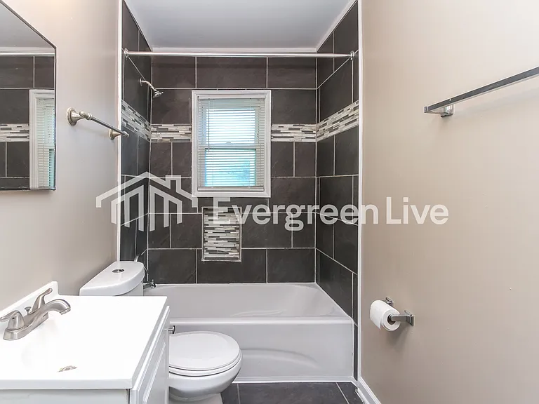 5309 E Sutton St — Photo 13