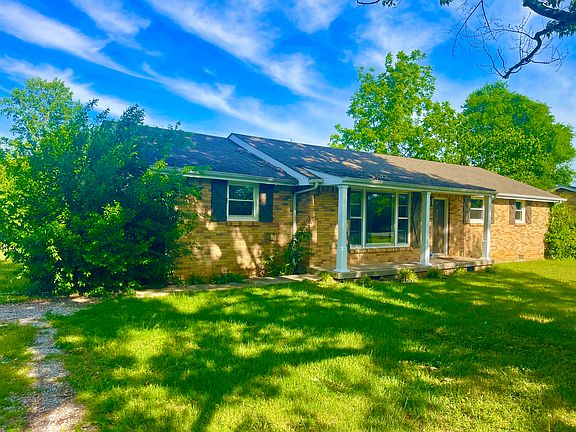 2nd image of 422 Burch Rd