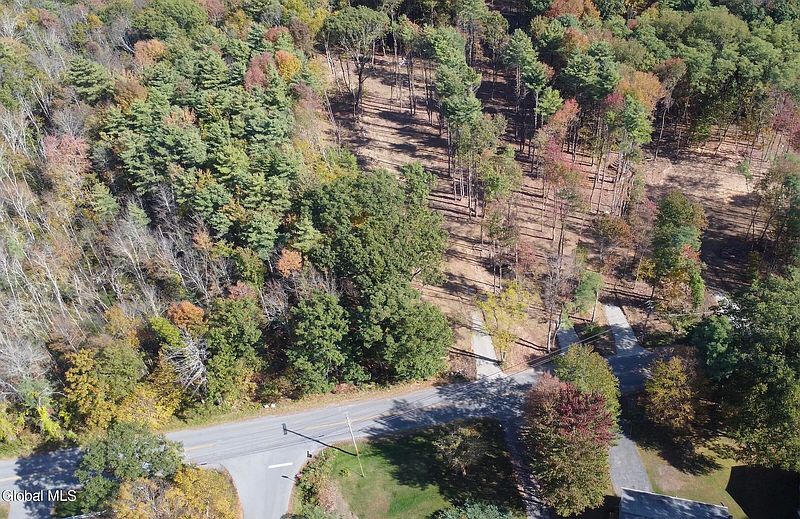 3rd image of 119a Sand Hill Road